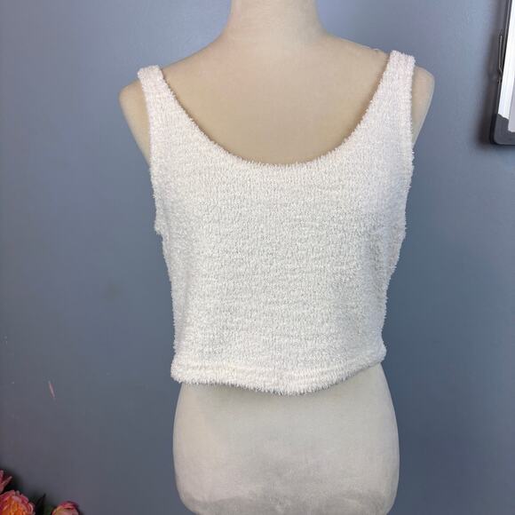 If It Were Me Fuzzy White Crop Top Tank XL Cozy Layering Staple Casual Coquette - Picture 1 of 6